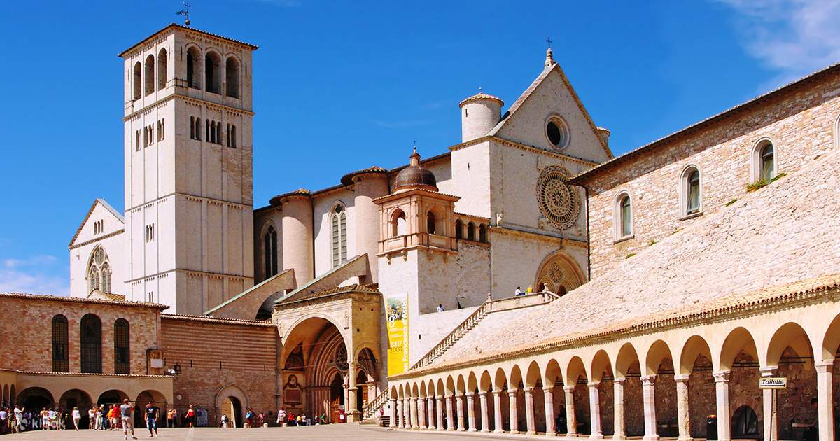 tour from florence to assisi